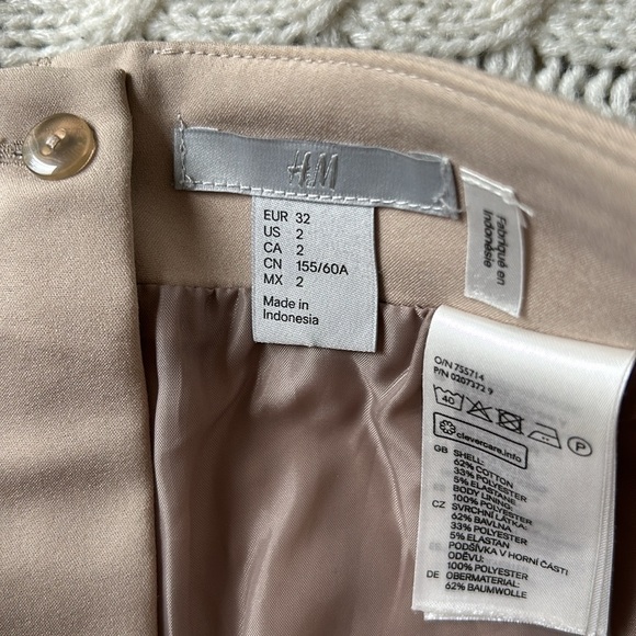 H&M Beige Pencil Skirt - Picture 4 of 4